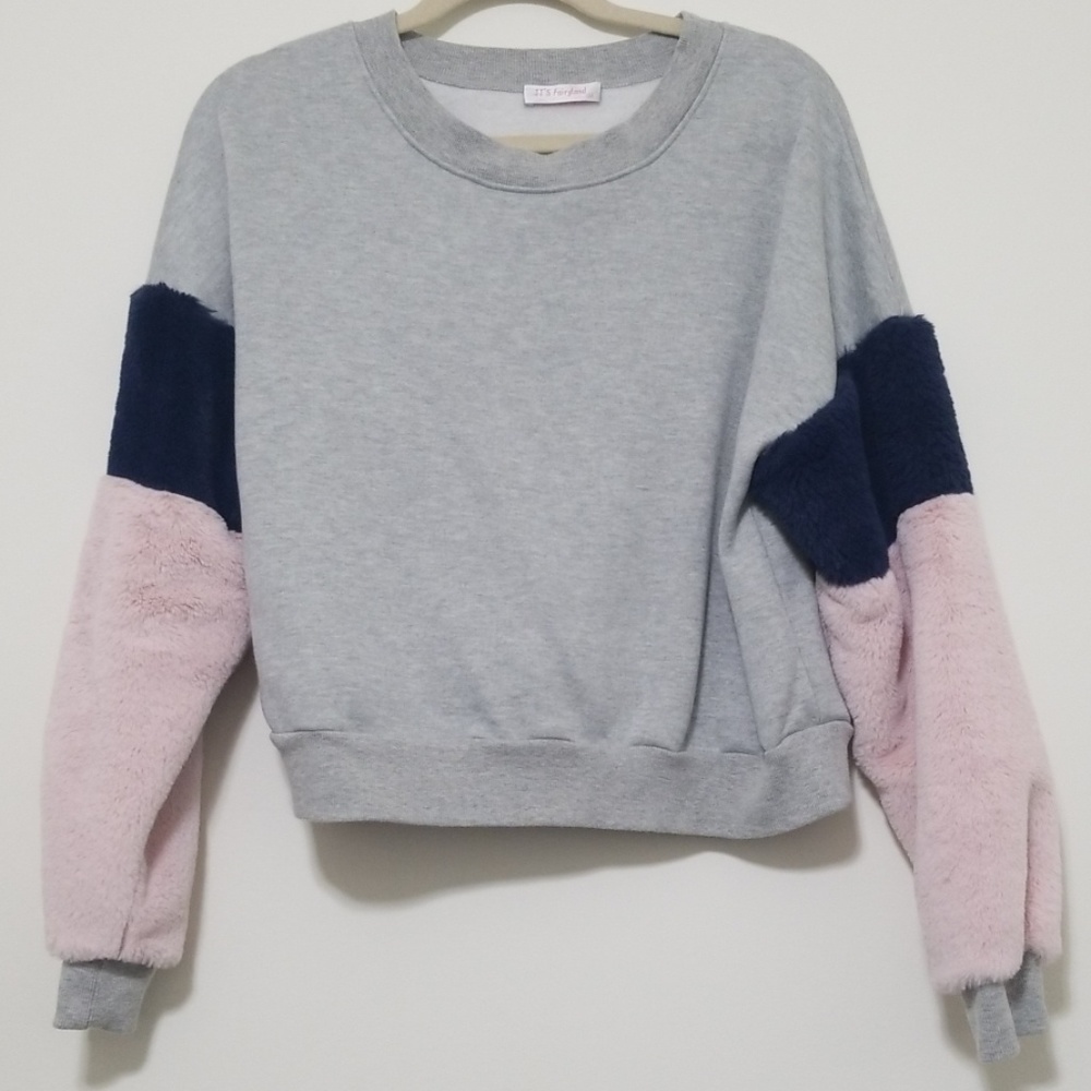Like 🆕️ Sherpa Sleeve Sweatshirt